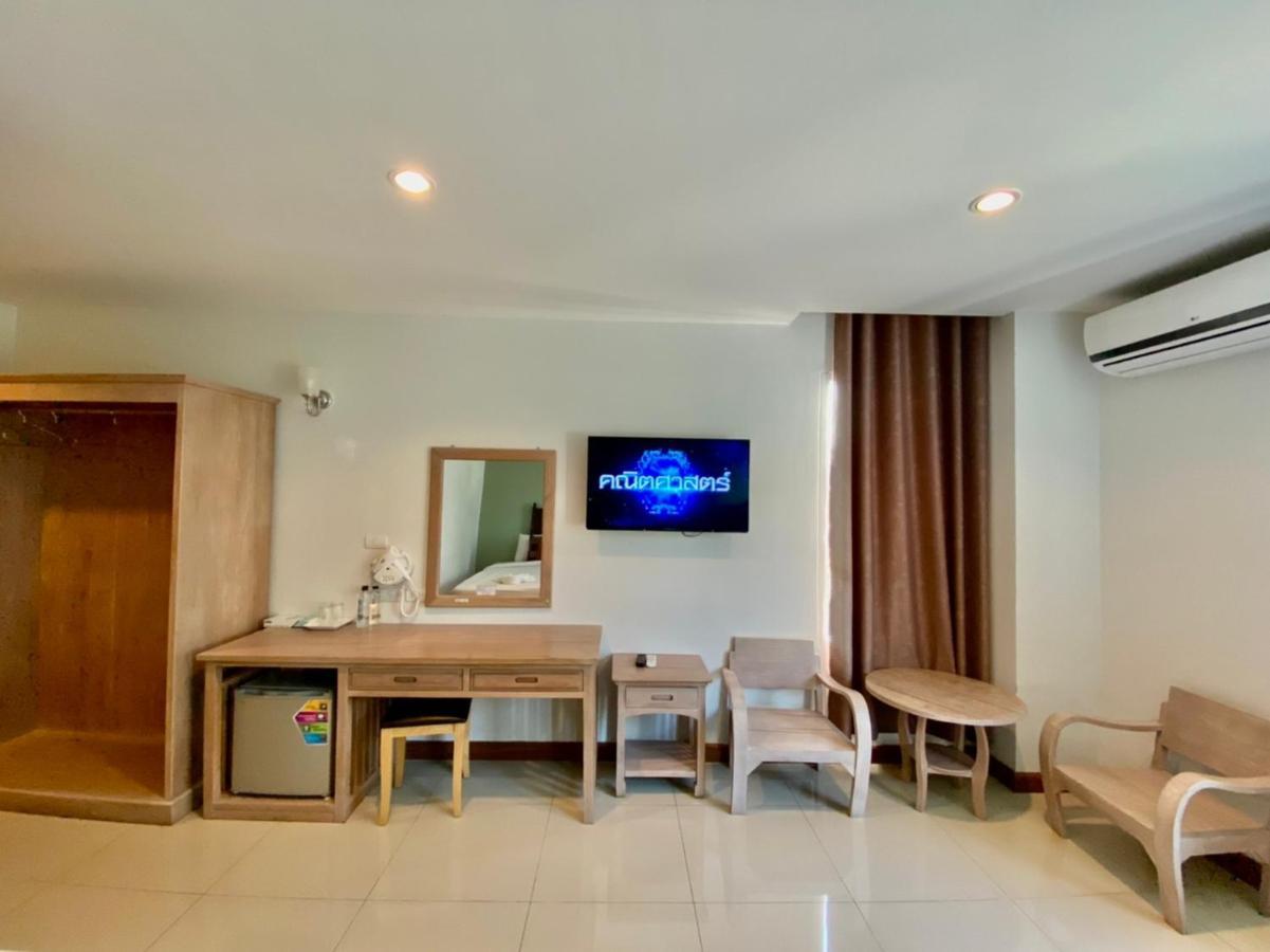 At Ruam Chok Hotel Chiang Mai Ngoại thất bức ảnh