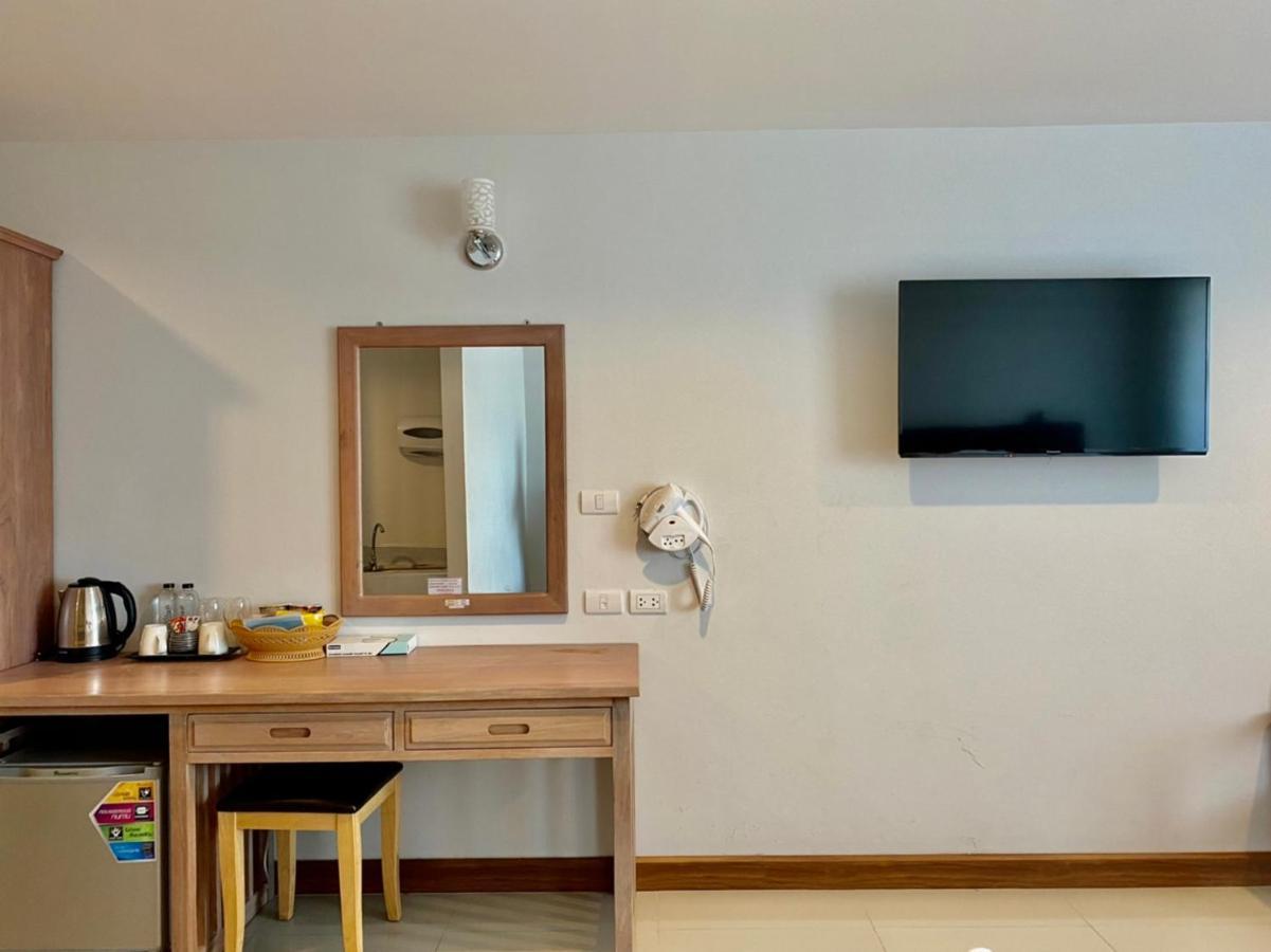 At Ruam Chok Hotel Chiang Mai Ngoại thất bức ảnh