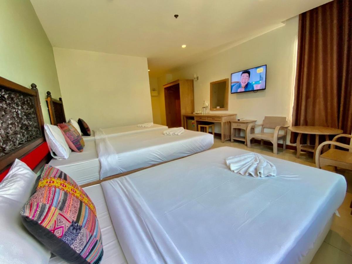 At Ruam Chok Hotel Chiang Mai Ngoại thất bức ảnh