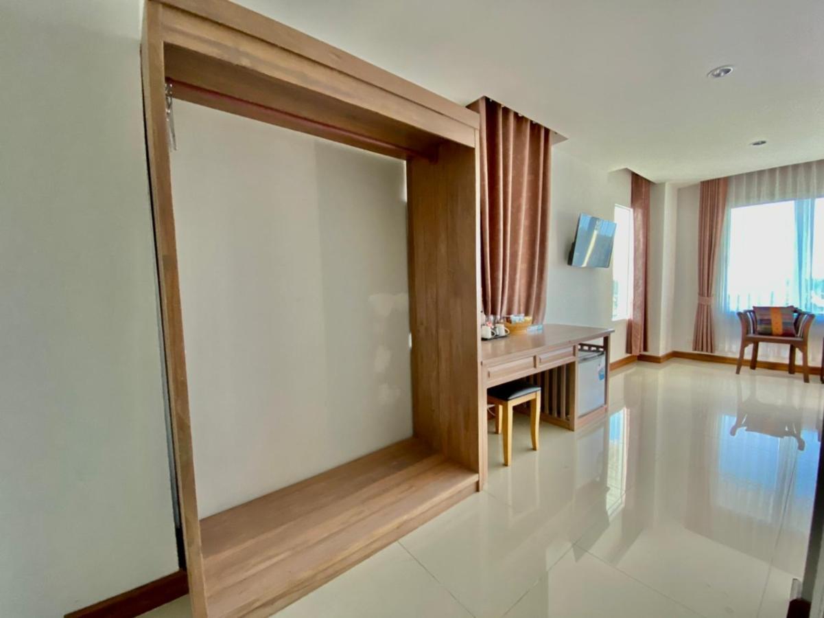 At Ruam Chok Hotel Chiang Mai Ngoại thất bức ảnh